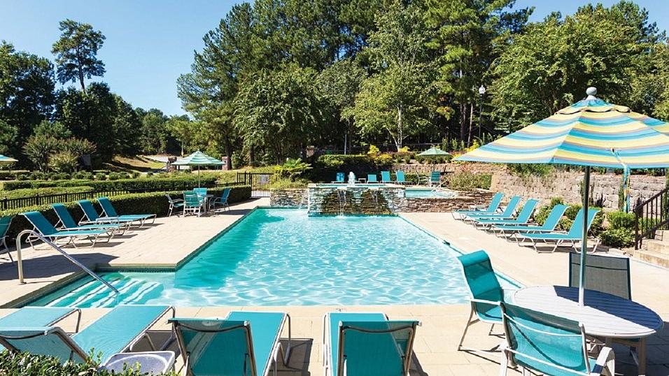 670 thornton, Lithia Springs - (see pics & AVAIL)